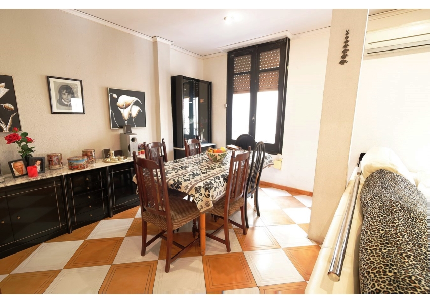 Apartament w Walencji w najdroższej części miasta